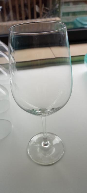 Verres à vin en cristal