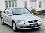 Opel Vectra 1.8i benzine * automaat * 122.000 km * xenon, Auto's, Opel, Automaat, Parkeersensor, Vectra, Bedrijf