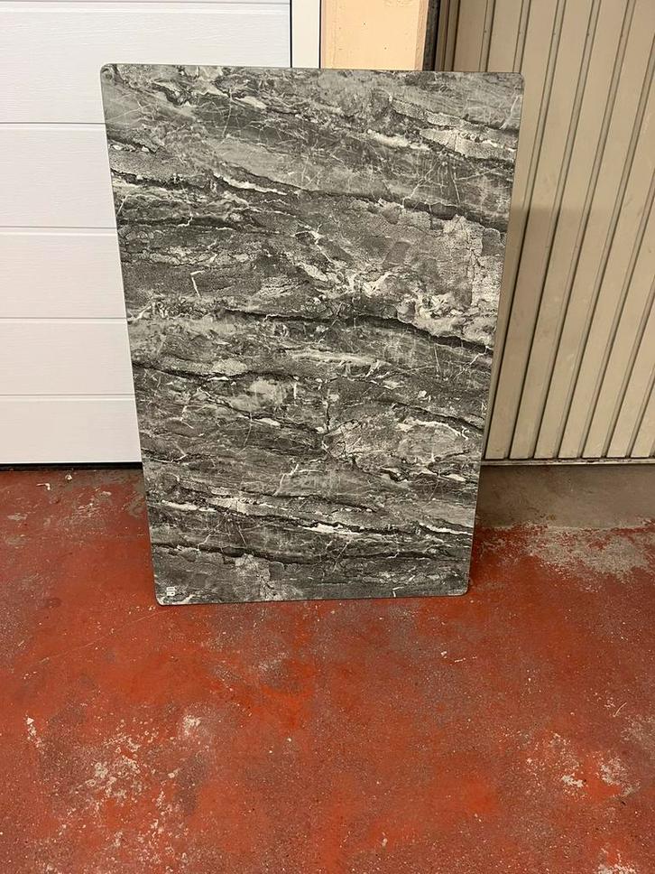 Kampeertafel 4,5kg, Caravanes & Camping, Outils de camping, Comme neuf, Enlèvement