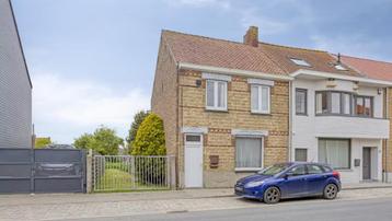 Halfopen woning op 858m² te koop te Houtem (Veurne) beschikbaar voor biedingen
