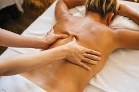 Man geeft ontspannende massage aan dames, Contacten en Berichten, Man zoekt Vrouw