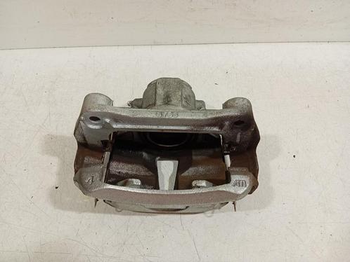 REMKLAUW LINKS VOOR Renault Captur II (RJB) (410108272R), Auto-onderdelen, Remmen en Aandrijving, Renault, Gebruikt