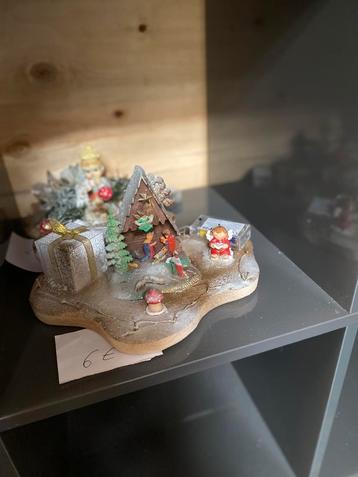Gevraagd gratis kerstdecoratie beschikbaar voor biedingen