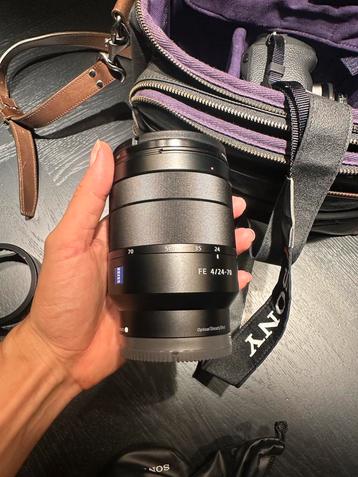 SONY FE 24-70mm F/4.0 ZEISS Vario-Tessar T beschikbaar voor biedingen