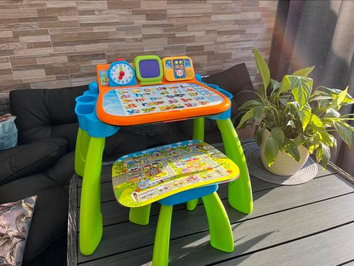 vtech magische 3-in-1 bureau/speeltafel heel goede staat, Kinderen en Baby's, Speelgoed | Educatief en Creatief, Zo goed als nieuw