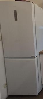 Koel-vriescombinatie, nog steeds onder garantie, Ophalen, 200 liter of meer, Met aparte vriezer, 160 cm of meer