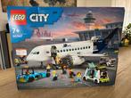 Lego City 60367 - Passagiersvliegtuig, Ophalen of Verzenden, Nieuw, Complete set, Lego