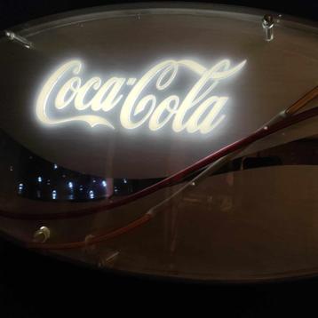 retro coca cola lichtreclame, Enlèvement