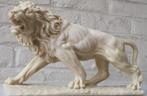 Sculpture lion LION QUI MARCHE par BARYE