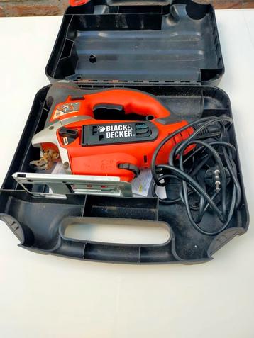 Decoupeerzaag Black en Decker + zaagjes  beschikbaar voor biedingen