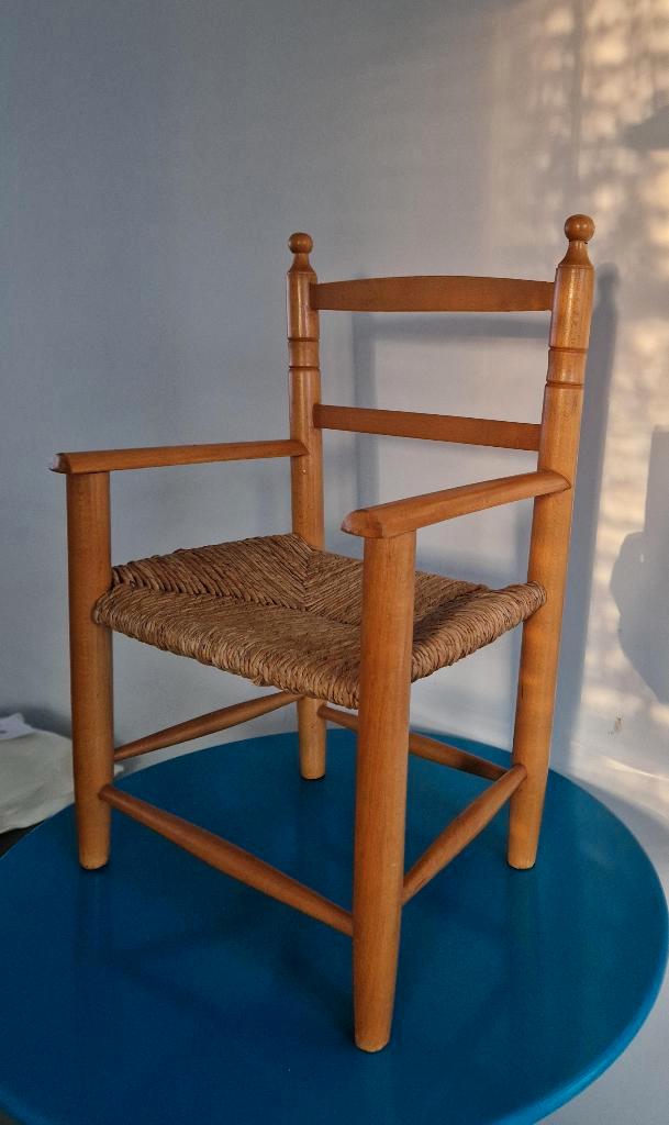 kinderstoeltje met rieten zitting, Maison & Meubles, Chaises, Comme neuf, Bois, Osier ou Rotin, Enlèvement