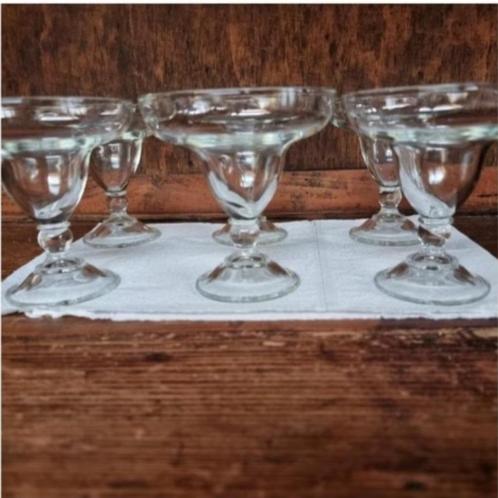 Set 6 mooie glazen Ijscoupe fruit dessert, Prijs voor alles, Huis en Inrichting, Keuken | Servies, Zo goed als nieuw, Glas, Ophalen of Verzenden
