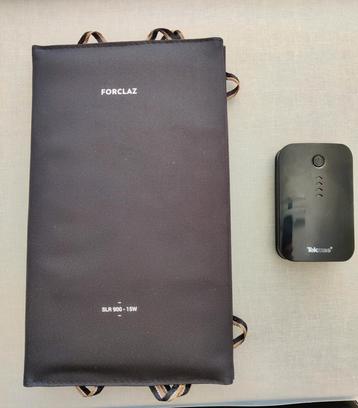 Zonnepaneel en powerbank beschikbaar voor biedingen