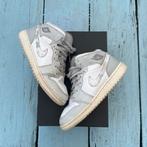 Jordan 1 Mid Grey Camo (GS) 39, Vêtements | Hommes, Chaussures, Enlèvement ou Envoi, Nike Jordan, Porté, Blanc