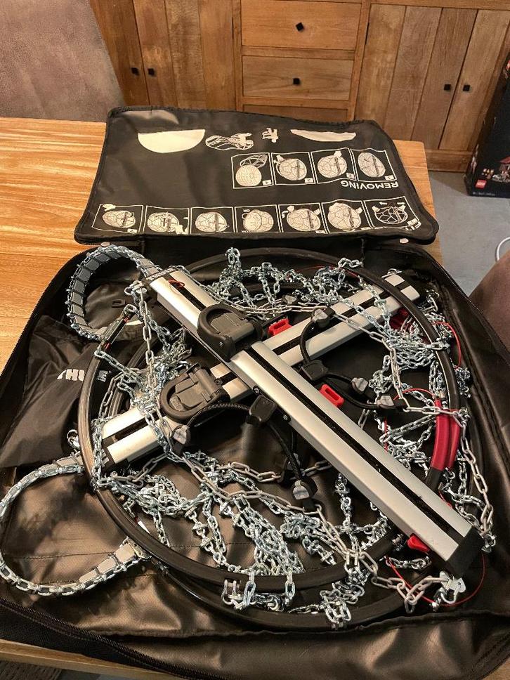 Sneeuwketting Konig/Thule Easy-fit 235, Auto diversen, Overige Auto diversen, Ophalen