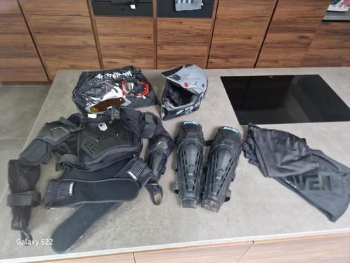 Motocross uitrusting Raven, Motos, Vêtements | Vêtements de moto, Enlèvement ou Envoi