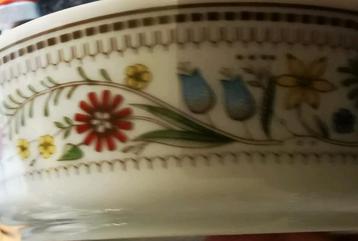 Shönwald Germany 9282 porselein vintage asbak bloemmotief  beschikbaar voor biedingen