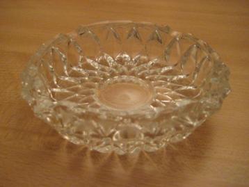 Asbak - transparant - rond beschikbaar voor biedingen