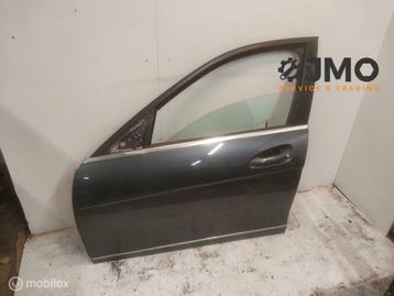 Portier linksvoor Mercedes C-klasse Estate S204 2007-2014 beschikbaar voor biedingen