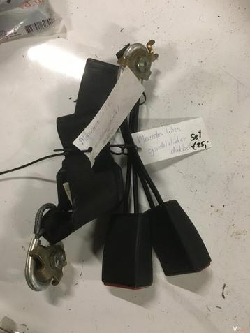 Mercedes W124 1986 Gordel set achter beschikbaar voor biedingen