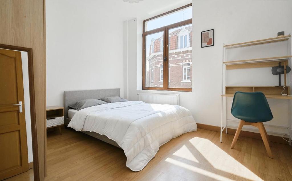 Colocation 5 chambre a coté du 10 MIN centre ville charleroi, Immo, Chambre recherche