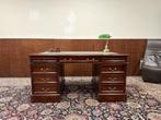 Klassiek Engels Chesterfield Bureau, Ophalen