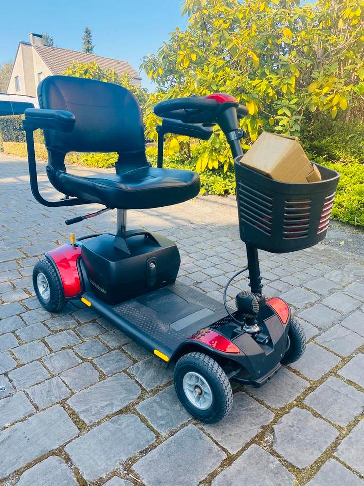 NIEUWESTAAT Pride GoGo Scootmobiel met grootste accus pakket, Diversen, Rolstoelen, Zo goed als nieuw, Ophalen of Verzenden