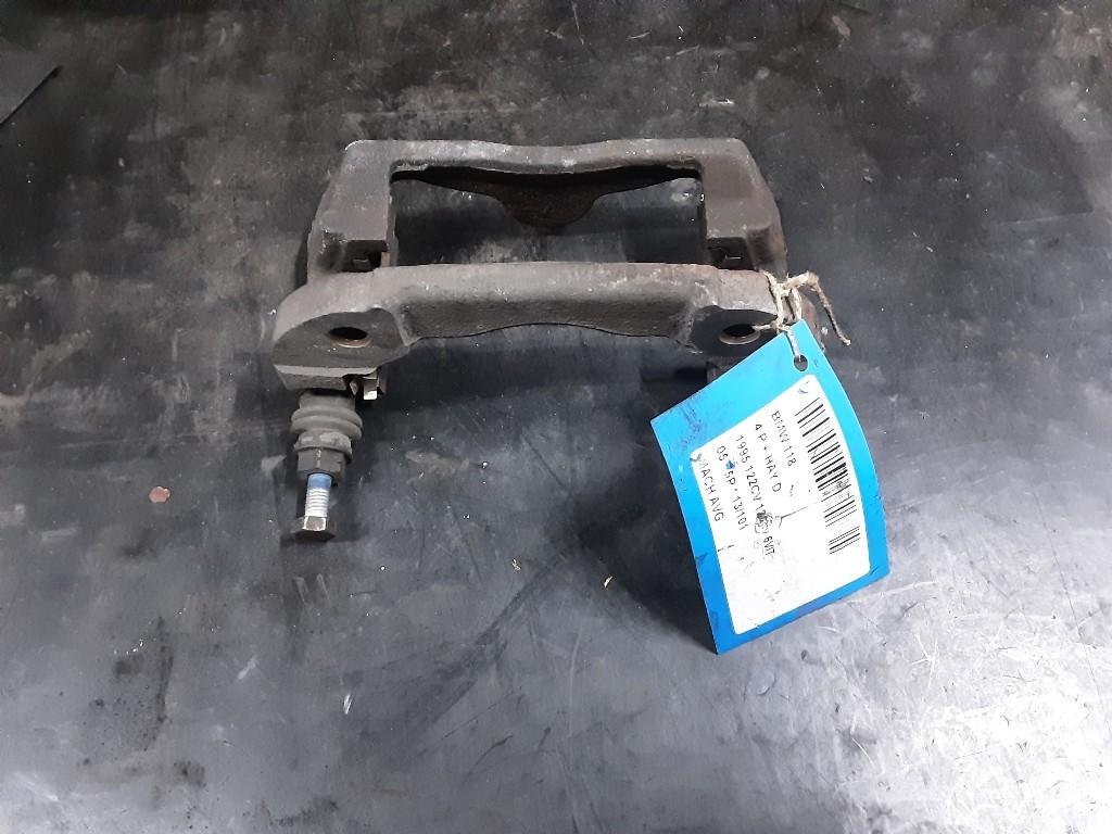 ETRIER DE FREIN AVANT GAUCHE 1 serie (E87 / 87N) (1045B06), Mevr. I. Hauben, Utilisé, BMW, Rue de l'Espoir 34 34
4030  GRIVEGNÉE, BE