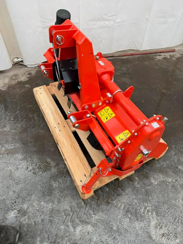 Découpeuse Cosmo Bully UL42 à l'état neuf, jamais utilisée, Articles professionnels, Agriculture | Outils, Enlèvement