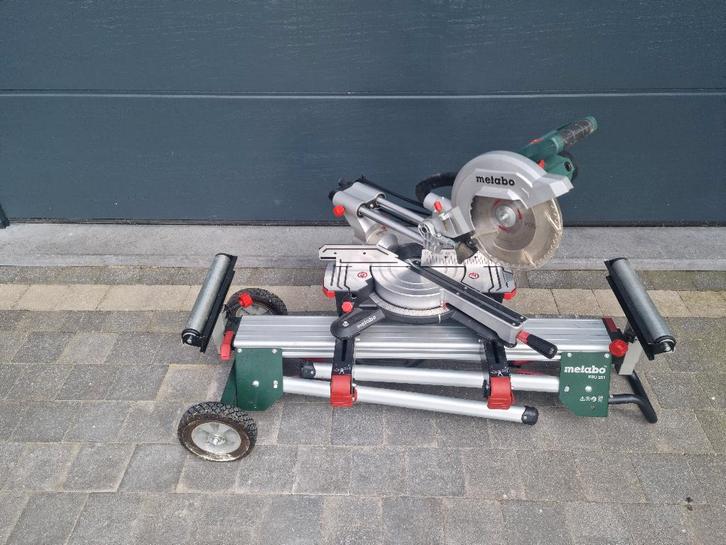 Scie à onglet Metabo KGS 254 M + support KSU 251, Bricolage & Construction, Outillage | Scies mécaniques, Comme neuf, Scie à onglet