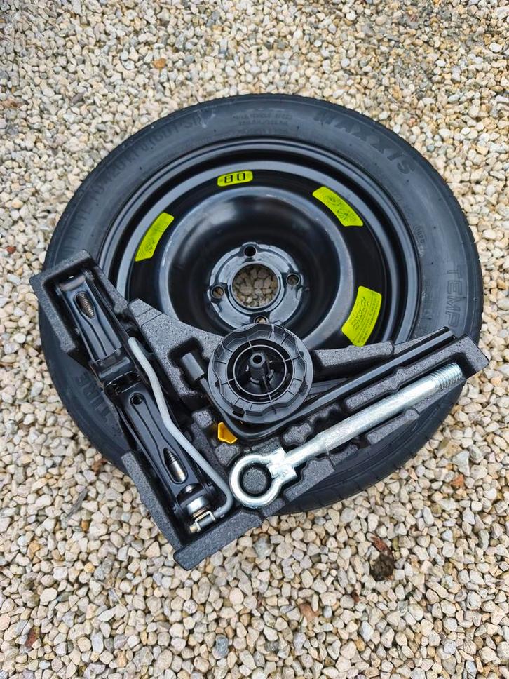 Kit roue de secours + cric Peugeot, Citroën, Opel, Autos : Pièces & Accessoires, Commande, Enlèvement ou Envoi