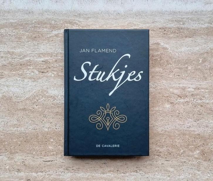 Stukjes, cursiefjes en columns van Jan Flamend (hardcover), Boeken, Essays, Columns en Interviews, Nieuw, Eén auteur, Verzenden