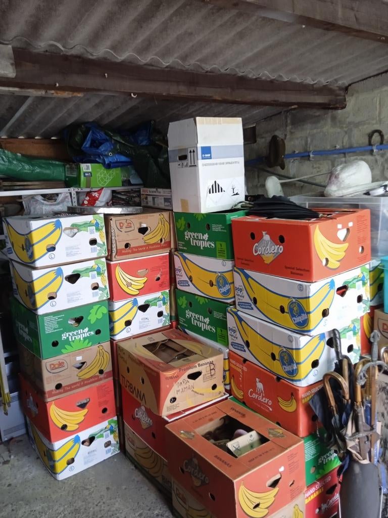 Lot de 60 caisses pour brocante, Divers, Lots de brocante, Enlèvement