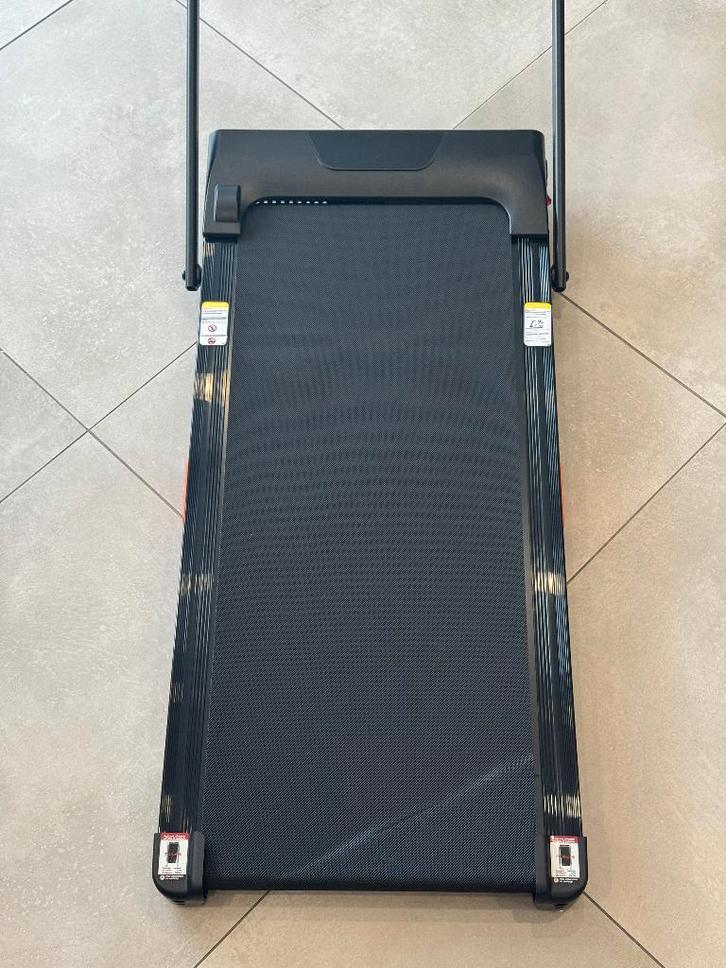 Tapis de marche CURSOR - Quasiment neuf, Sports & Fitness, Équipement de fitness, Comme neuf, Tapis de fitness, Jambes, Enlèvement