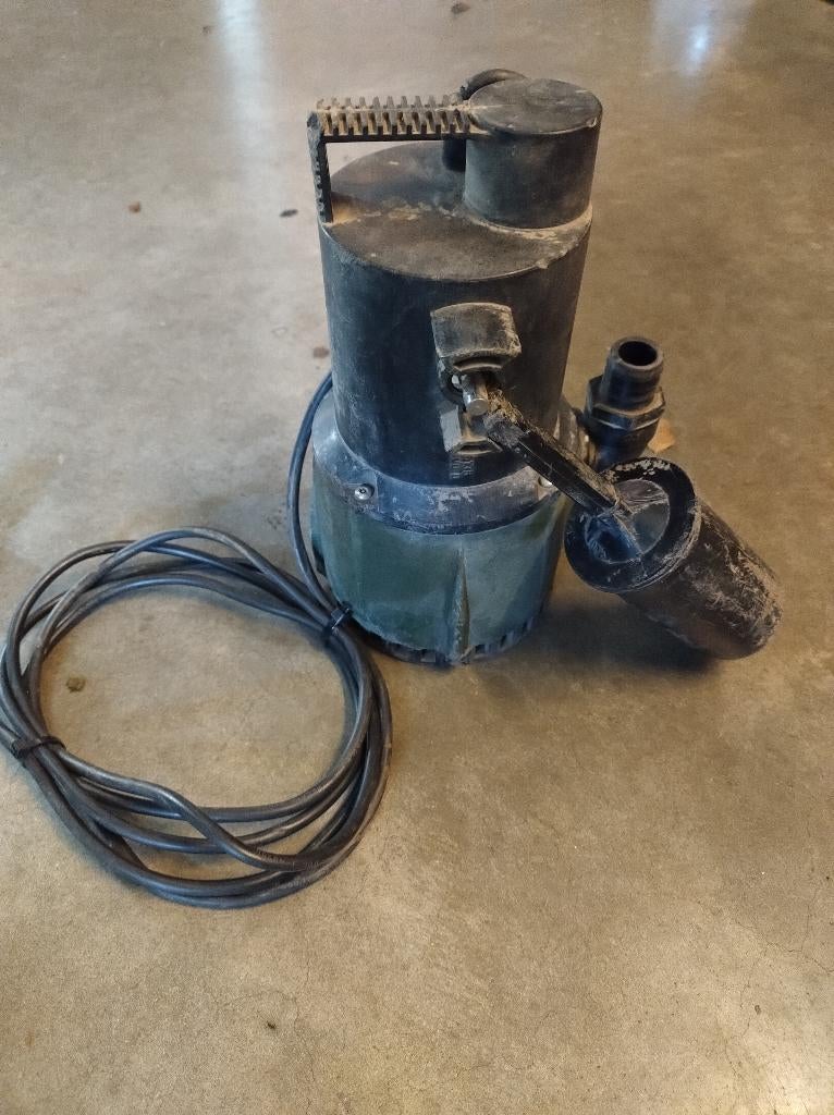 Dompelpomp met vlotter, Doe-het-zelf en Bouw, Ophalen, Gebruikt