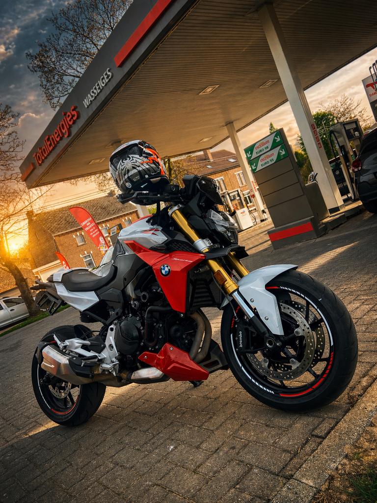 Bmw F900R, Motos, Permis Moto A, Contrôle de traction, Plus de 35 kW, 2 cylindres