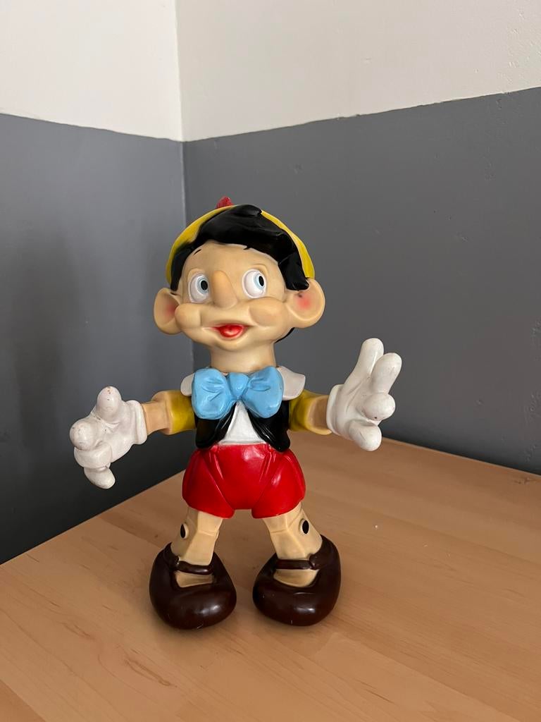 Pinokkio Walt Disney Vintage rubber pieppop jaren 60 izgst, Ophalen, Overige figuren, Zo goed als nieuw, Beeldje of Figuurtje
