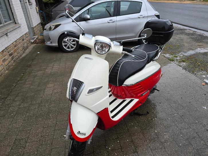 Peugeot Django 50cc – Klasse B – Slechts 2000 km, Fietsen en Brommers, Scooters | Peugeot, Gebruikt, Overige modellen, Klasse B (45 km/u)