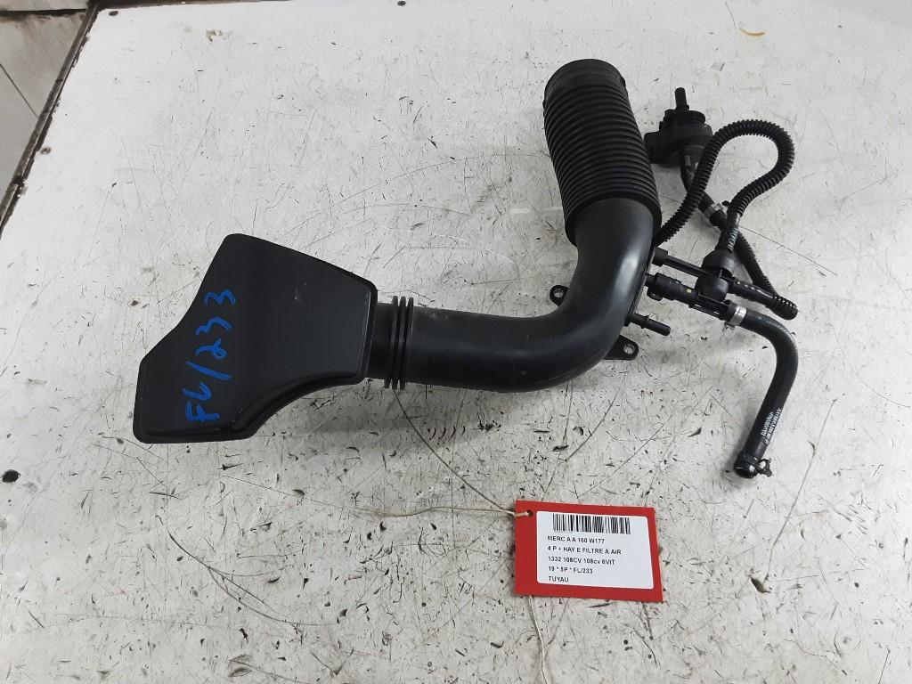 TUYAUX DIVERS Mercedes-Benz A (177.0) (A2820901800), Utilisé, Mercedes-Benz