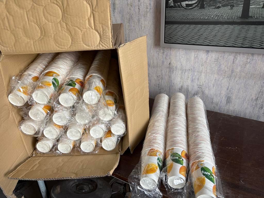 Bekers fuze thea, Enlèvement, Neuf