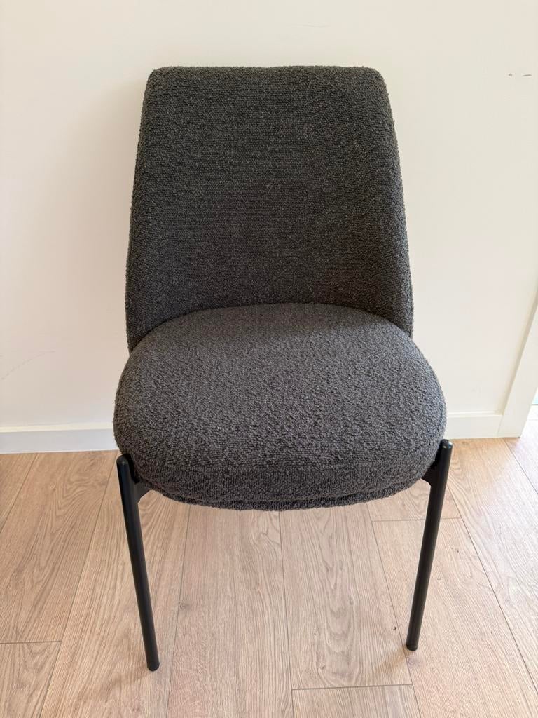 Eetkamerstoel donkergrijs, Ophalen, Zo goed als nieuw, Bouclé, Vijf, Zes of meer stoelen