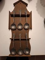 Tinnen lepels op bord, Ophalen of Verzenden