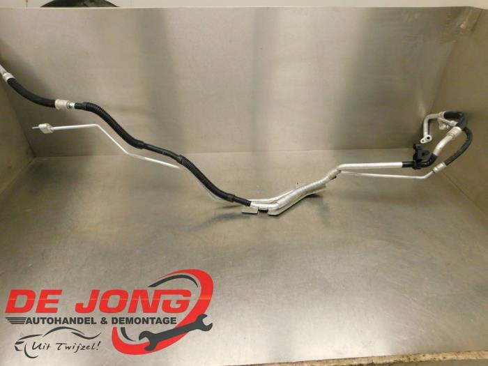 Tuyau clim d'un Volkswagen Multivan T7, Volkswagen, -, 3 mois de garantie, Utilisé