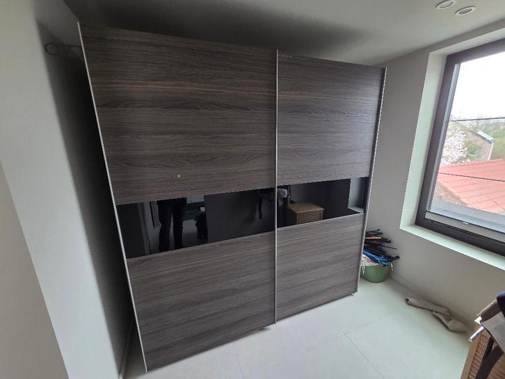 Grote kleerkast met schuifdeuren, Huis en Inrichting, Kasten | Kleerkasten, Gebruikt, 200 cm of meer, 150 tot 200 cm, 50 tot 75 cm