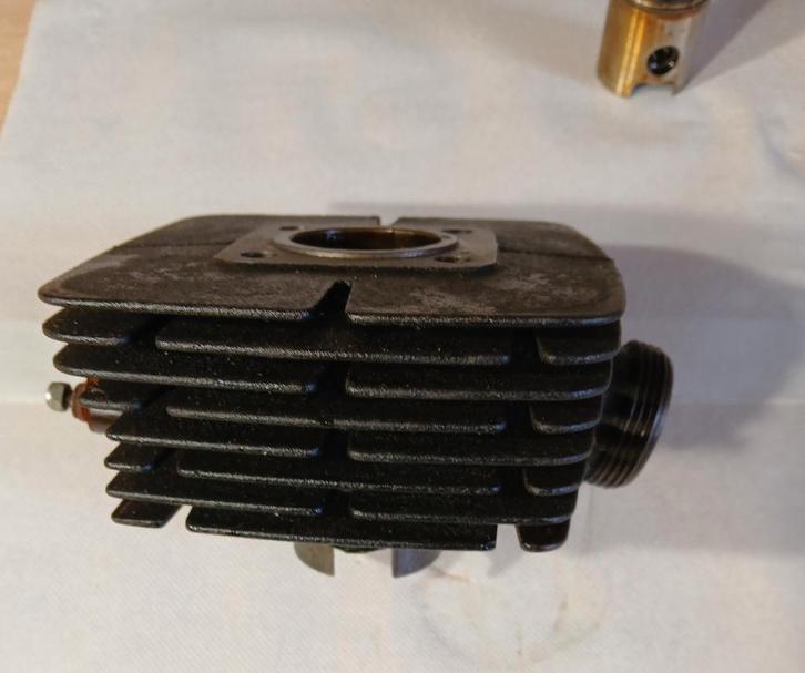 Flandria Daytona,record 4 cilinder, Vélos & Vélomoteurs, Pièces de cyclomoteur | Oldtimers & Ancêtres, Neuf, Autres marques, Cylindre