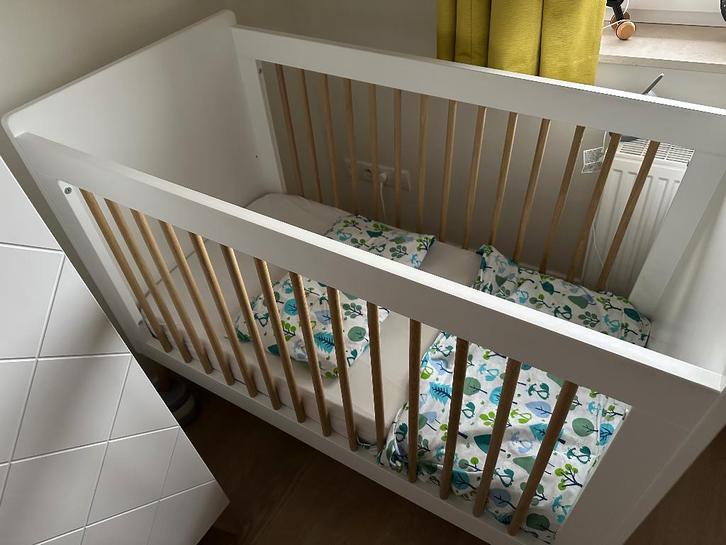 Bopita Paris ledikant wit eik - 60cmx120cm incl matras, Kinderen en Baby's, Babywiegjes en Ledikanten, Gebruikt, Ledikant, Ophalen