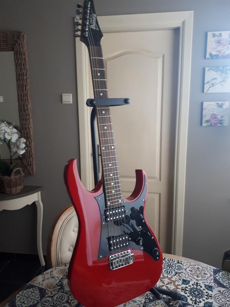 elektrische gitaar ibanez gio, Musique & Instruments, Instruments à corde | Guitares | Électriques, Enlèvement, Utilisé, Ibanez