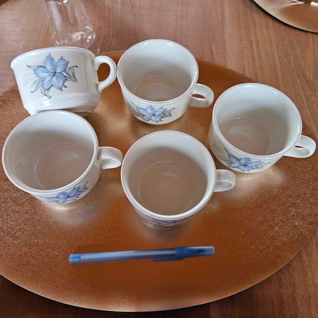 Lot de 5 tasses de 200 ml, Huis en Inrichting, Keuken | Servies, Ophalen of Verzenden, Zo goed als nieuw, Kop(pen) en/of Schotel(s)