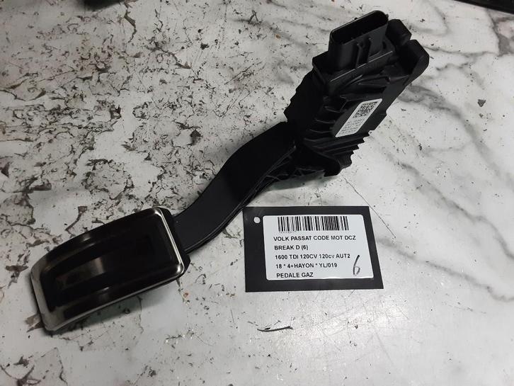 GASPEDAAL Volkswagen Passat Variant (3G5) (5Q1723503H), Auto-onderdelen, Interieur en Bekleding, Volkswagen, Gebruikt