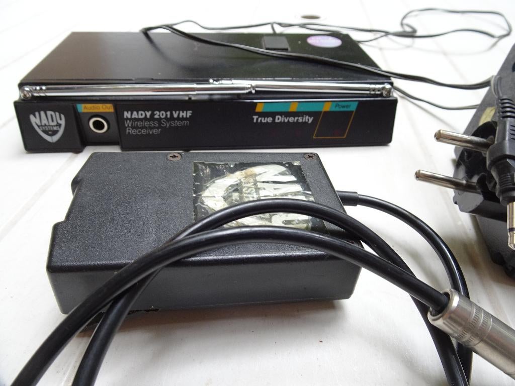 Système sans fil pour guitare et basse Nady, Musique & Instruments, Amplis | Basse & Guitare, Utilisé, Guitare, Enlèvement